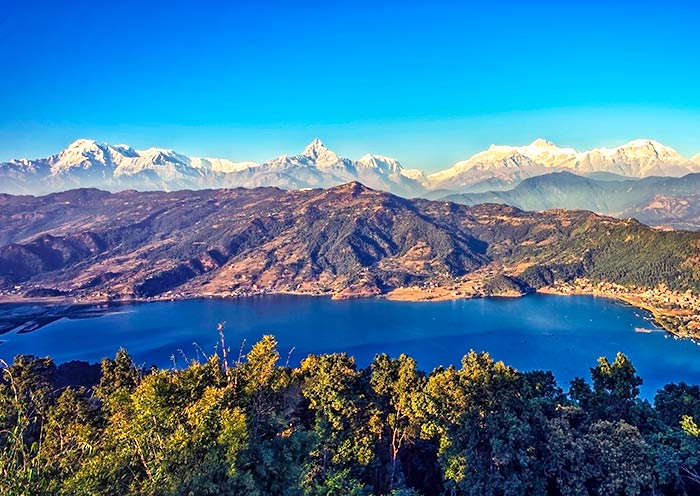 費瓦湖全景