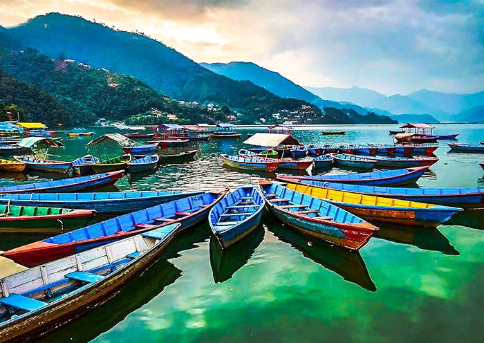 費瓦湖